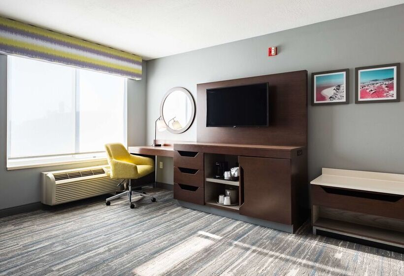 فندق Hampton Inn & Suites Salt Lake City Airport