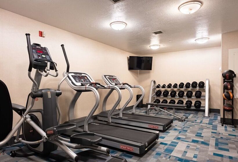 فندق Hampton Inn & Suites Salt Lake City Airport