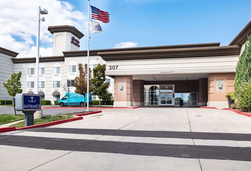 فندق Hampton Inn & Suites Salt Lake City Airport