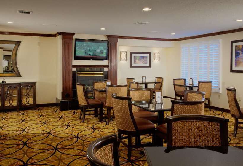 فندق Hampton Inn & Suites Salt Lake City Airport