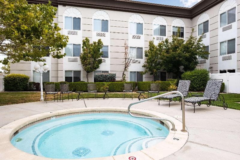 فندق Hampton Inn & Suites Salt Lake City Airport