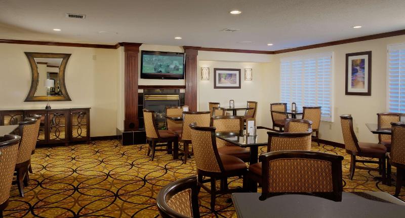 فندق Hampton Inn & Suites Salt Lake City Airport