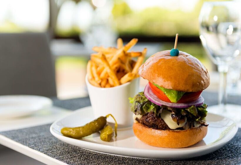 Отель Hilton San Francisco Airport Bayfront