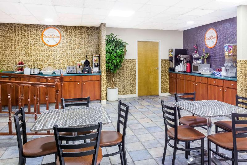 酒店 Howard Johnson By Wyndham Savannah Ga