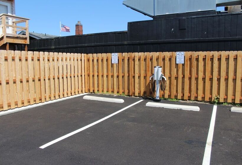 酒店 Inn At The Sea