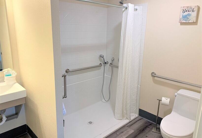 酒店 Inn At The Sea