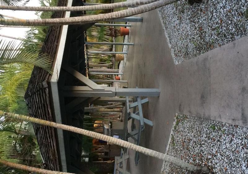 فندق Lantern Inn & Suites  Sarasota