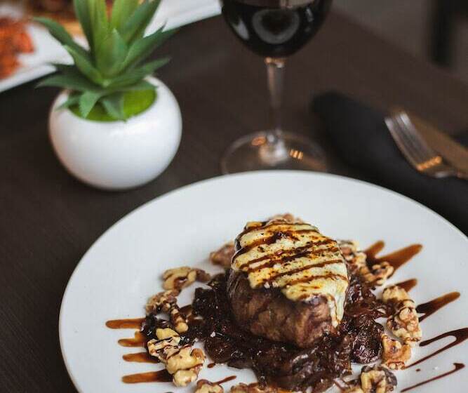 Magnolia Hotel Omaha