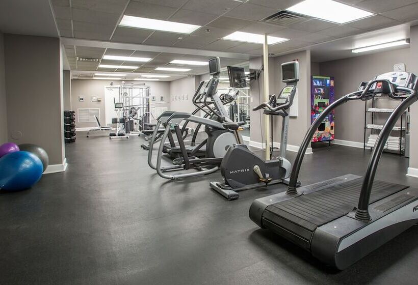 Magnolia Hotel Omaha