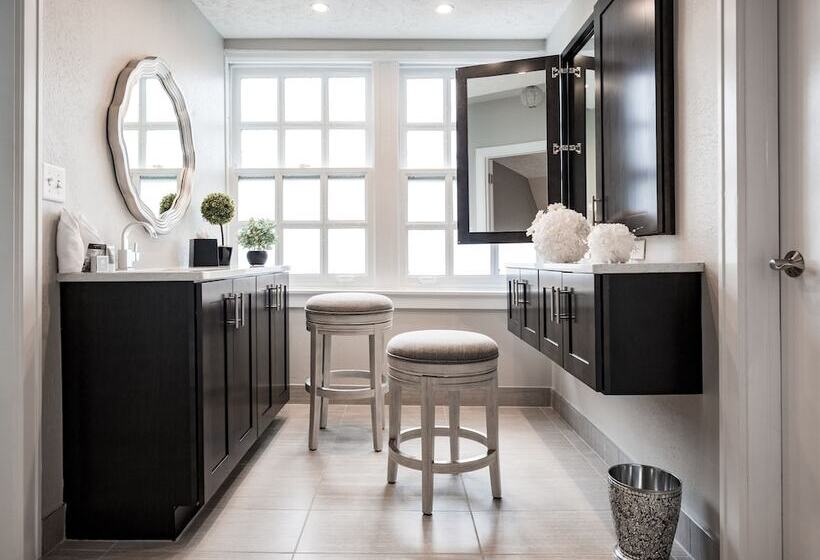 Magnolia Hotel Omaha