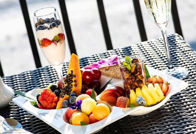 فندق One Ocean Resort And Spa