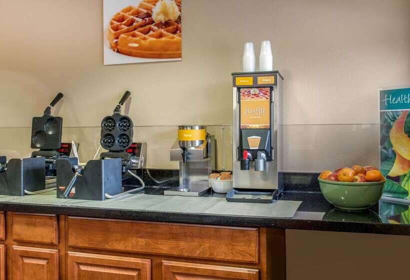 ホテル Quality Inn Bloomington Near University