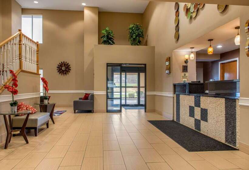 ホテル Quality Inn Bloomington Near University