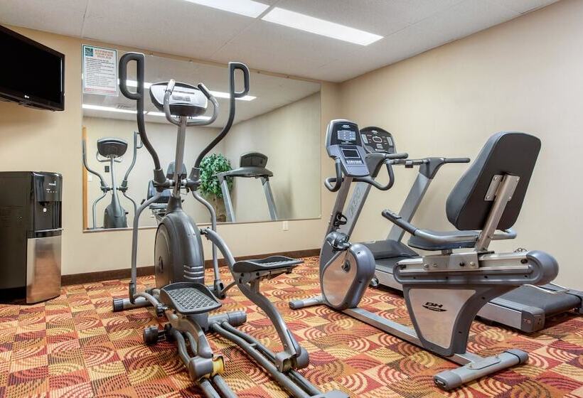 ホテル Quality Inn Bloomington Near University