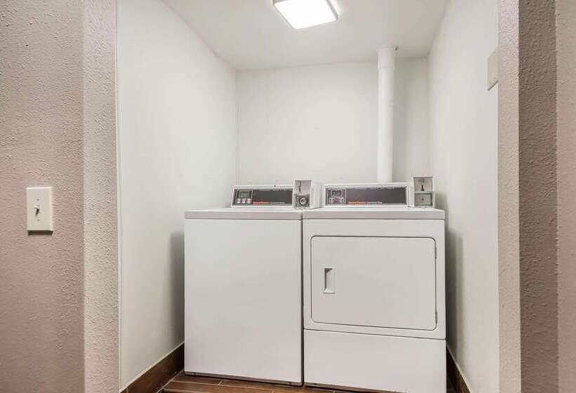 فندق Quality Inn Janesville North