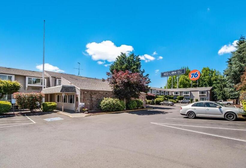 Отель Red Lion Inn & Suites Vancouver