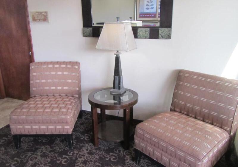 Отель Red Lion Inn & Suites Vancouver