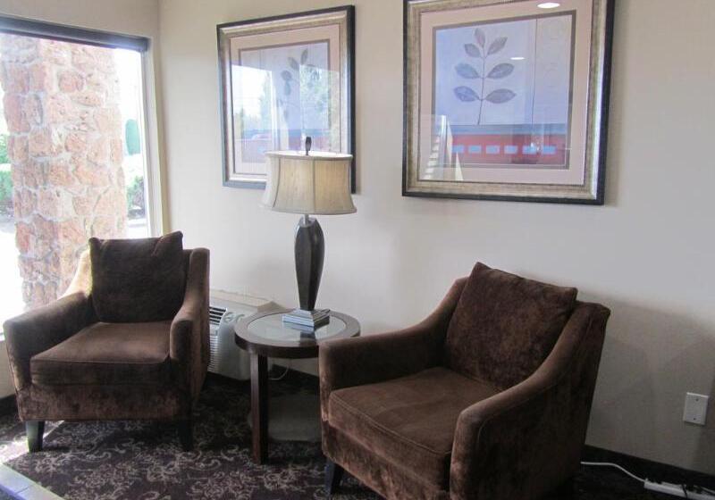 Отель Red Lion Inn & Suites Vancouver