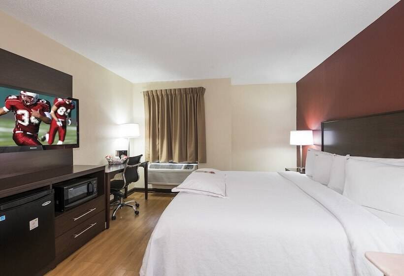 בית מלון כפרי Red Roof Inn Plus+ & Suites Opelika