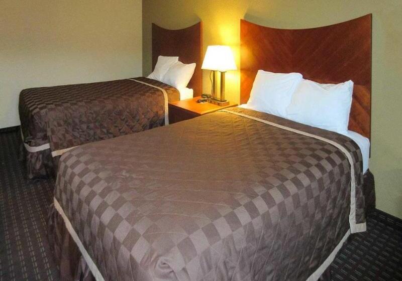 هتل Rodeway Inn Rapid City