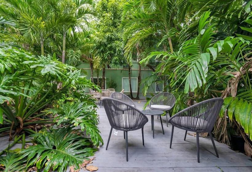 Garden Hotel Miami Airport, Trademark Collection By Wyndham