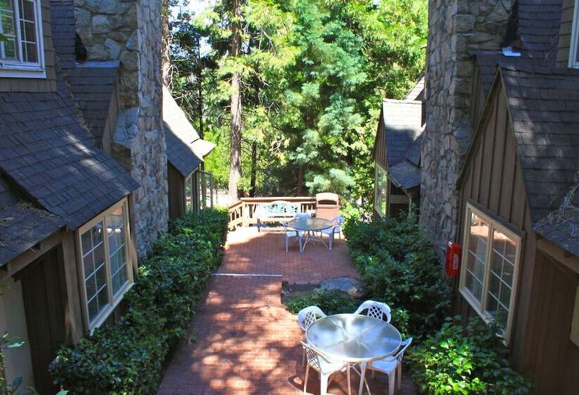 ホテル Saddleback Inn At Lake Arrowhead