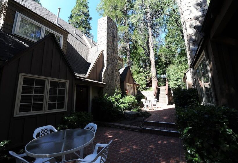 ホテル Saddleback Inn At Lake Arrowhead