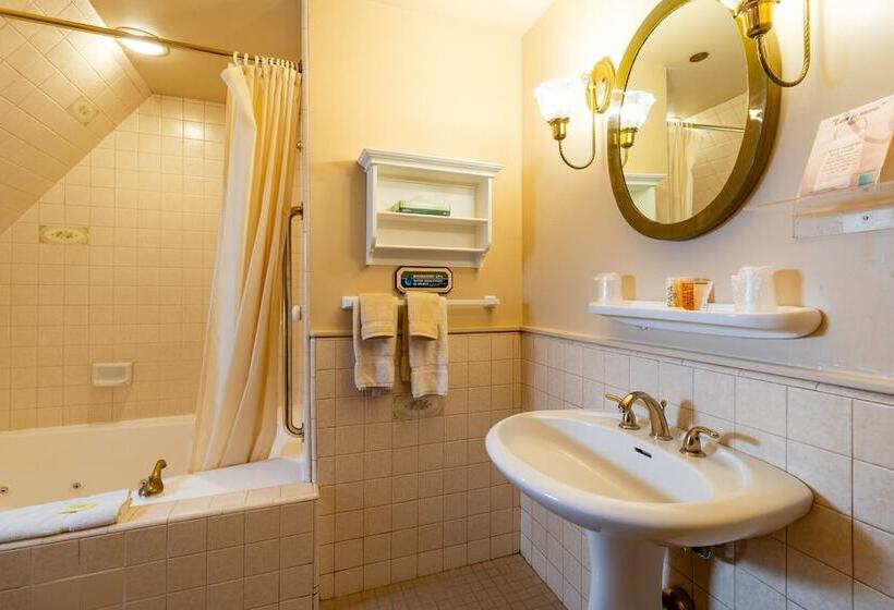 ホテル Saddleback Inn At Lake Arrowhead