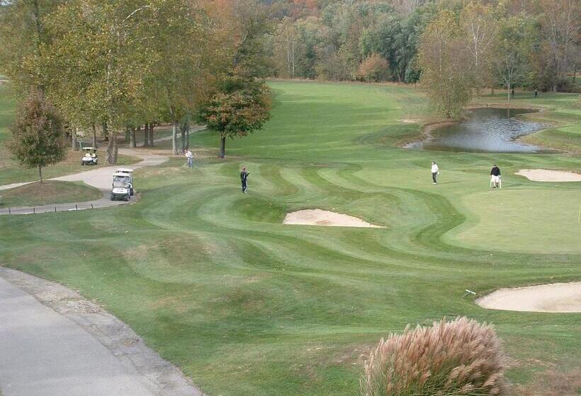 בית מלון כפרי Salt Creek Golf Retreat