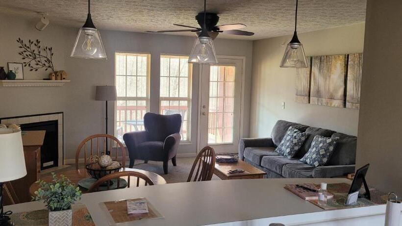 בית מלון כפרי Salt Creek Golf Retreat