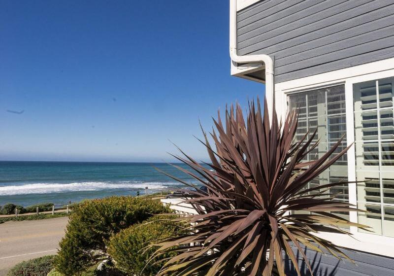 호텔 Sand Pebbles Inn