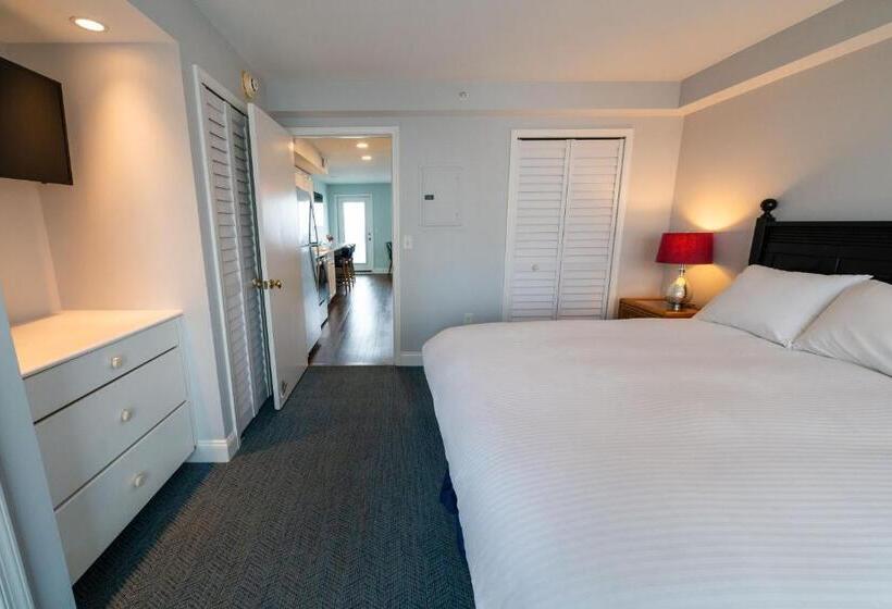 فندق Sandpiper Beach Club