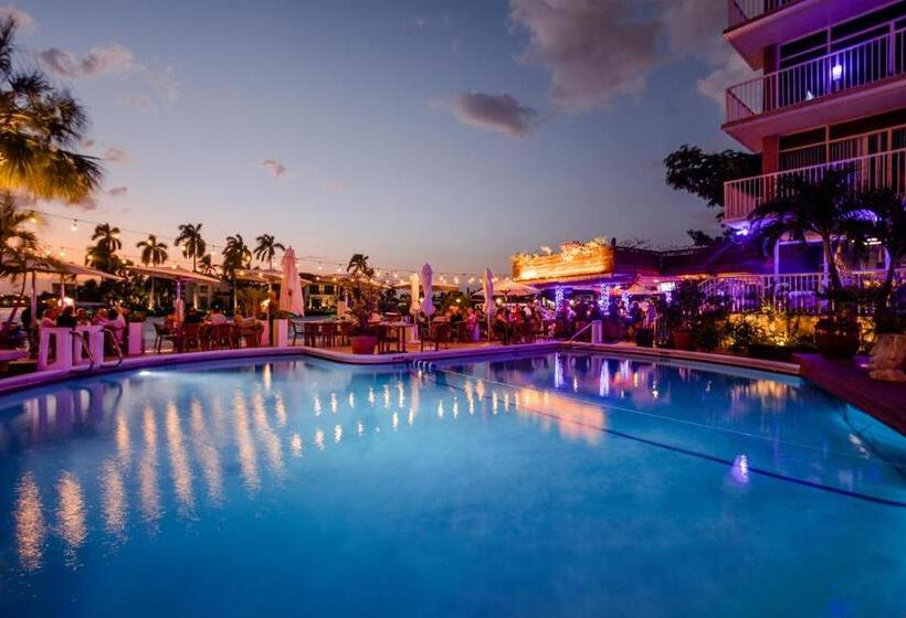 酒店 Sands Harbor Resort And Marina