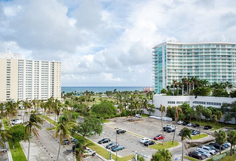 酒店 Sands Harbor Resort And Marina