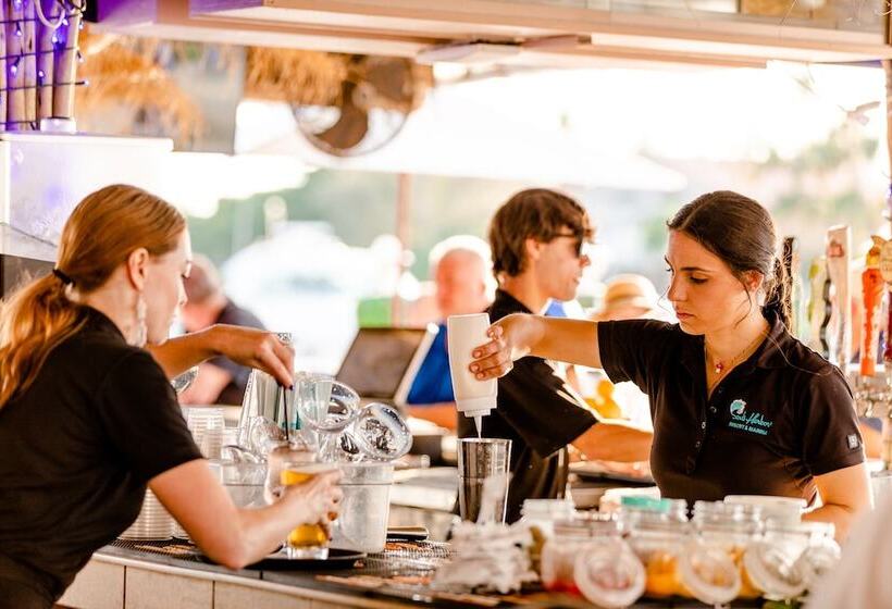 酒店 Sands Harbor Resort And Marina