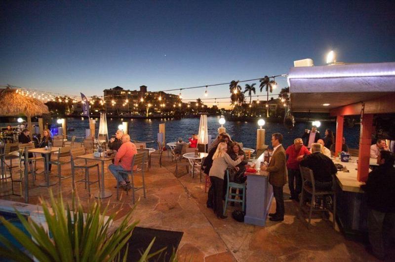 酒店 Sands Harbor Resort And Marina