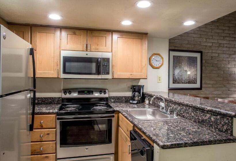 호텔 Sandstone Creek Club Condominiums