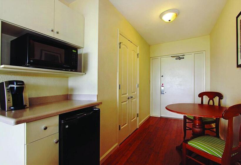 فندق Sanibel Inn