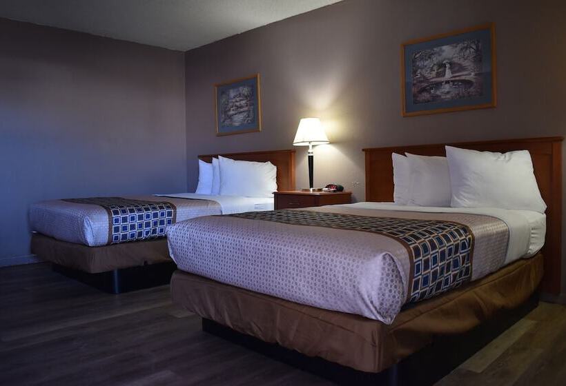 فندق Satellite Inn