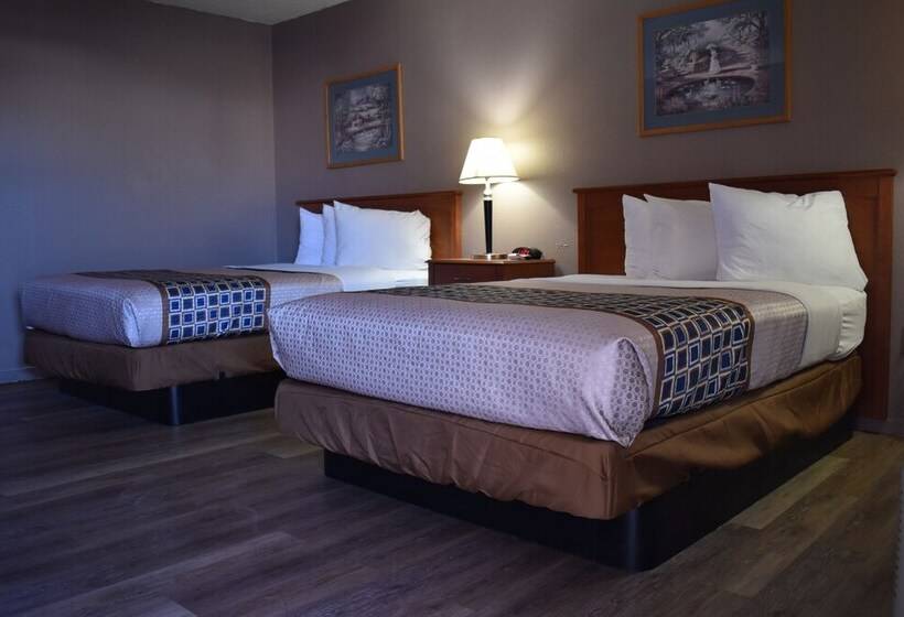 فندق Satellite Inn