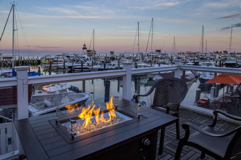 فندق Saybrook Point Resort & Marina