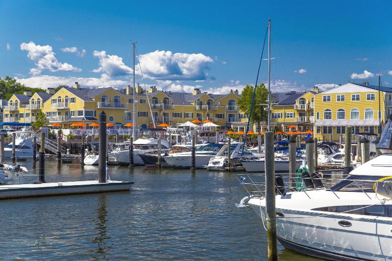 فندق Saybrook Point Resort & Marina