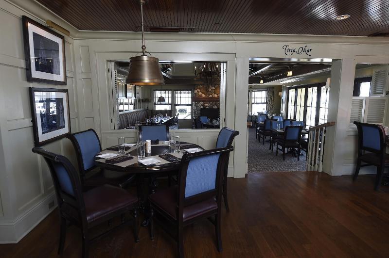 فندق Saybrook Point Resort & Marina