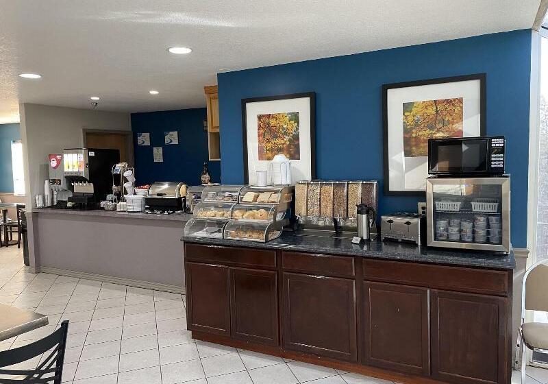 فندق Scenic Hills Inn