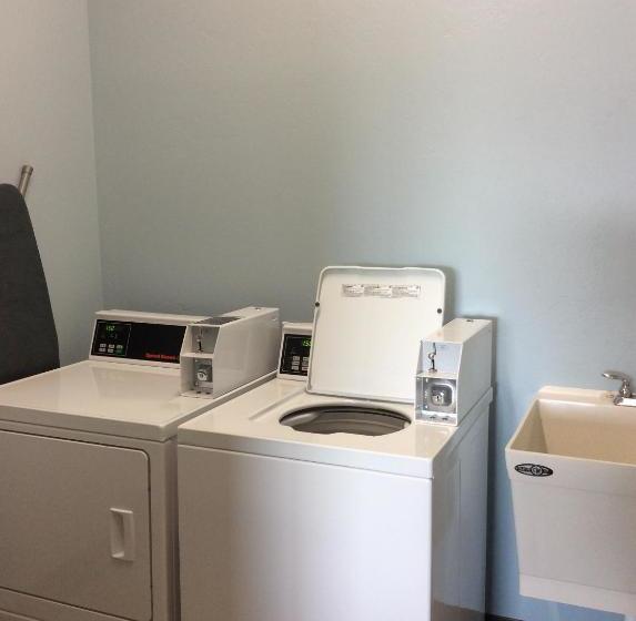 ホテル Scenic Shore Inn