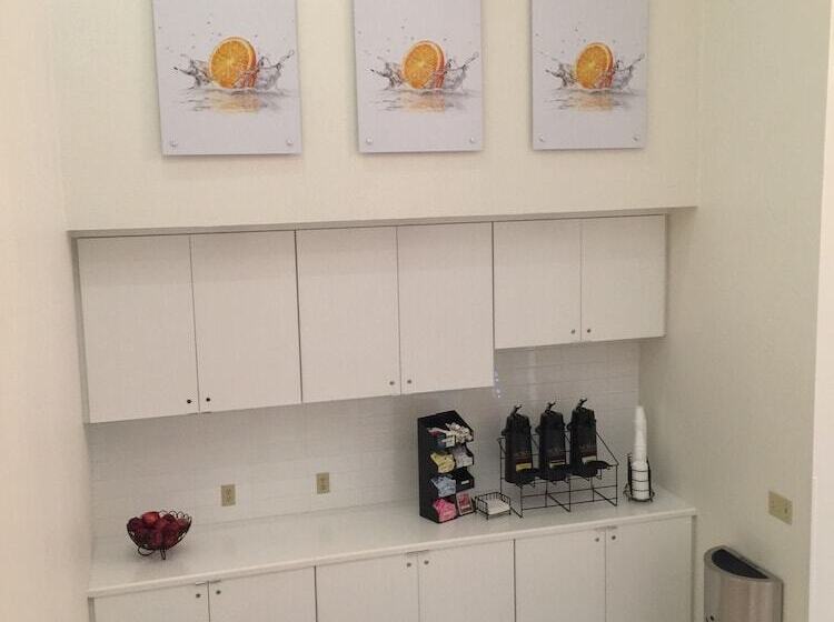 فندق Schoenbrunn Inn