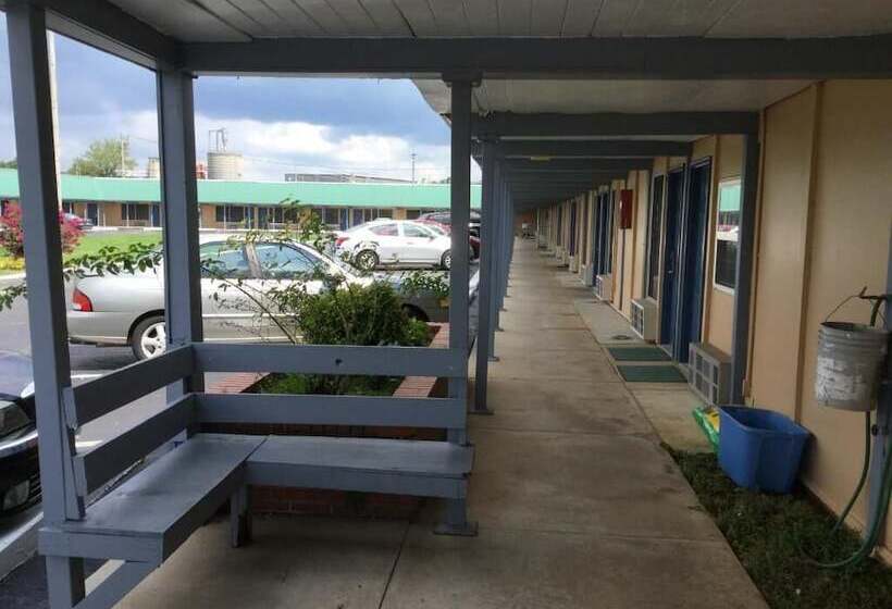 فندق Scottish Inns Mcminnville