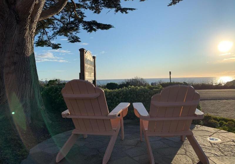 호텔 Sea Otter Inn