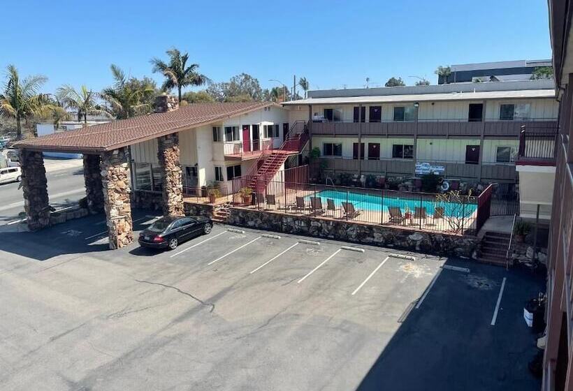 فندق Seahorse Inn