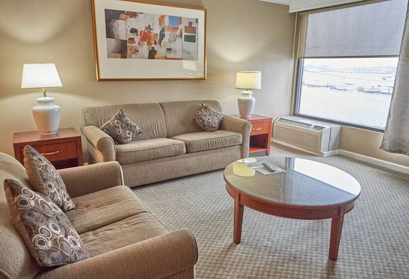 فندق Seaport Resort And Marina